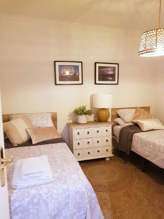 Apartment Lovely 2 Bedroom Close To Castle. *