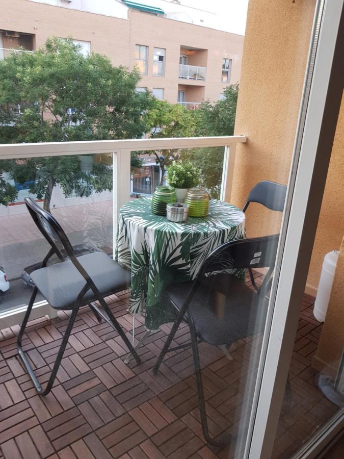 Apartment Lovely 2 Bedroom Close To Castle. *